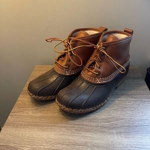 Gently Used LL Bean Duck Boots size 8